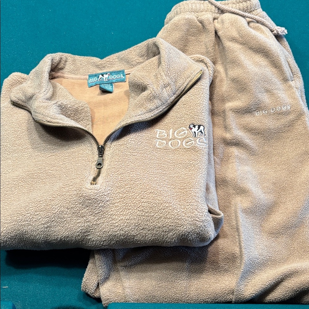 Big Dogs Sweats - Top & Bottoms , XL , $30